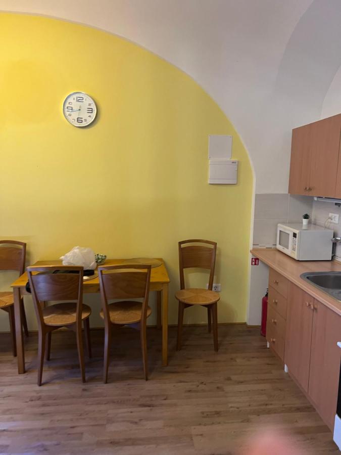 A&P Center Ljubljana Apartment Екстер'єр фото