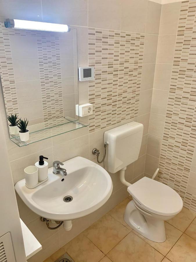 A&P Center Ljubljana Apartment Екстер'єр фото