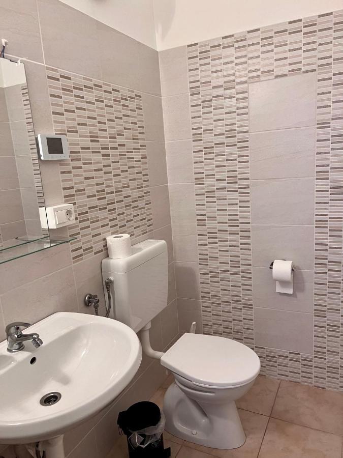 A&P Center Ljubljana Apartment Екстер'єр фото